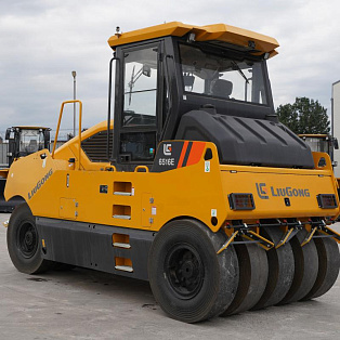 Каток LiuGong  6516E