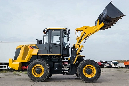 Фронтальный погрузчик LiuGong 835N
