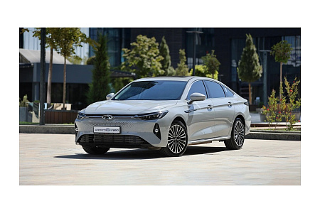 Chery ARRIZO 8 HYBRID Luxury 1.5 Turbo PHEV (347 л.с.) в лизинг