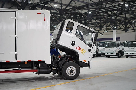 Автофургон цельнометаллический FAW Tiger VH VUM1110; 4x2; 21.5м³