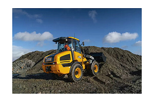 Фронтальный погрузчик JCB 407 Agri в лизинг